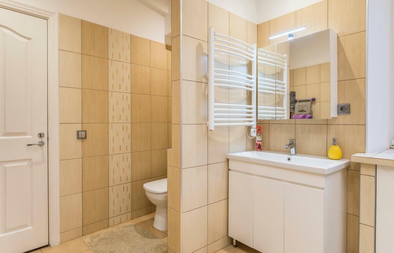 ריגה Charming Spacious 3 Bedroom In Old Town מראה חיצוני תמונה